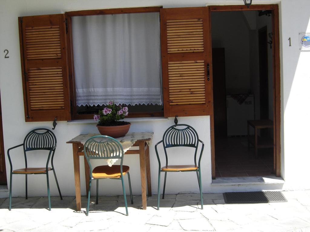 Petrouda'S Apartments Samothraki Luaran gambar